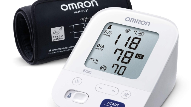 OMRON X3 Comfort Tensiómetro de Brazo digital, Máquina de presión sanguínea para el control de la hipertensión, validado clinicamente también para uso en diabéticos o durante el embarazo