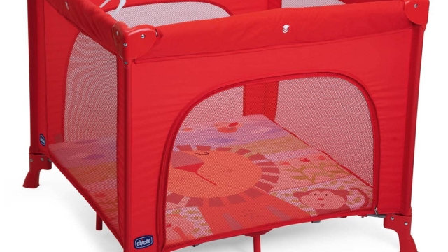 Chicco Open Box Parque Bebé de 0 Meses a 15 Kg – Parque Plegable y Compacto, Parque de Juegos con Alfombra Extraíble, Ventanas de Malla, 4 Asas y Bolsa de Transporte, Color Rojo (Lion)